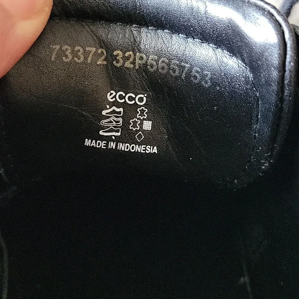 Ecco, Boys leather size 32
